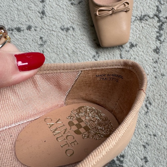 NWB Vince Camuto Square Nude Ballet Flats - Picture 7 of 7